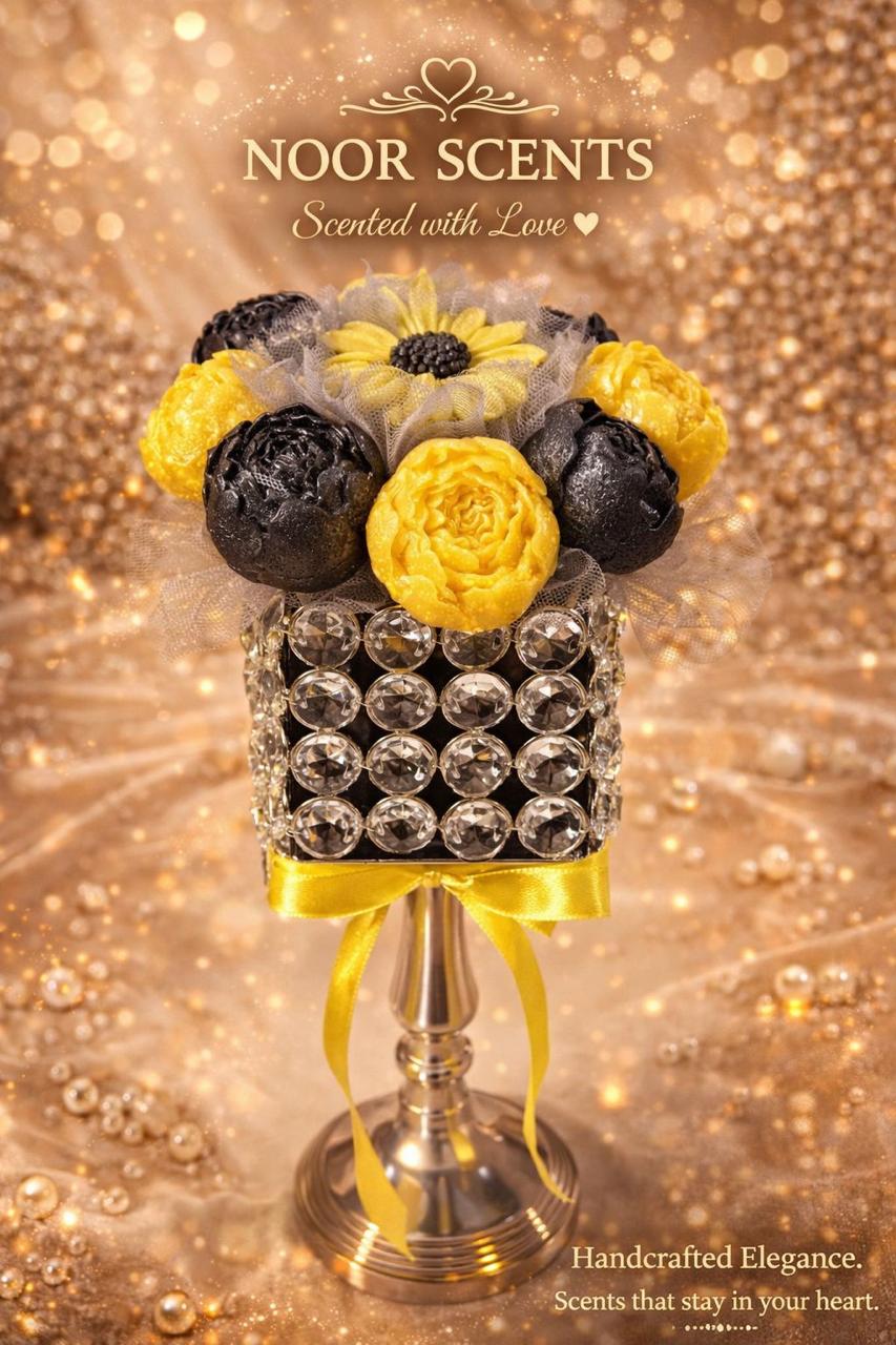 Golden Noir Candle Bouquet